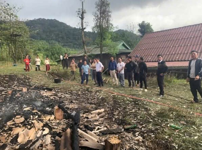 ngoi-nha-o-quang-tri-bi-thieu-rui-2