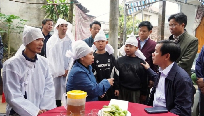 lat-thuyen-4-nguoi-tu-vong-4