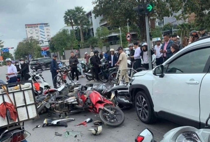 tai-xe-oto-tong-12-xe-may-1