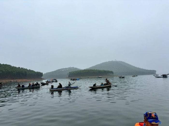 tim-thay-xac-tau-vu-lat-ho-thac-ba-3