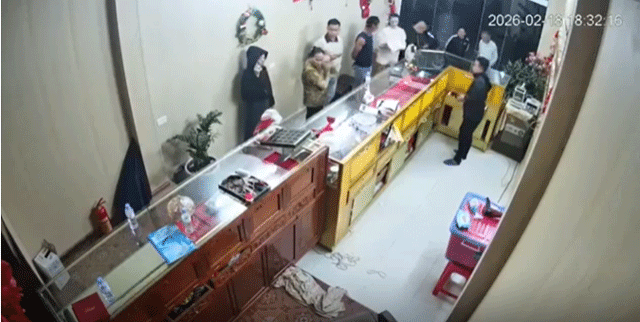 Clip-cuop-tiem-vang-3