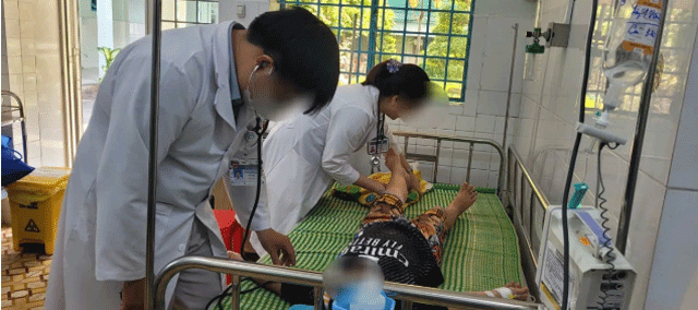 Ngo-doc-banh-mi-hong-ngoc-2