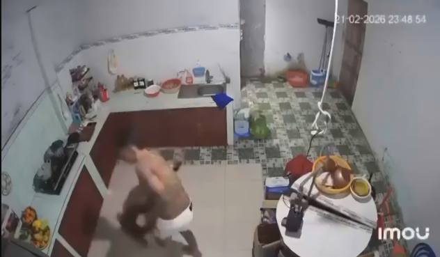 ga-dan-ong-sat-hai-ban-ga-2