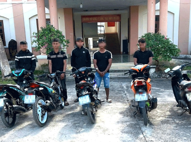 Gia-lai-nhom-thanh-nien-bi-phat-hang-tram-trieu-khi-chay-vao-dam-cuoi-de-tron-canh-sat-giao-thong-3
