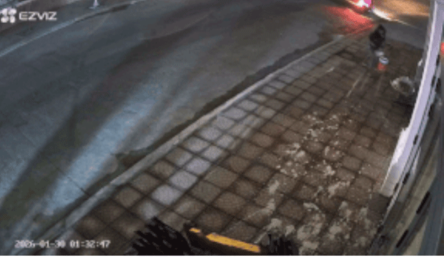 Nha-hang-an-uong-vua-khai-truong-bi-tat-son-1