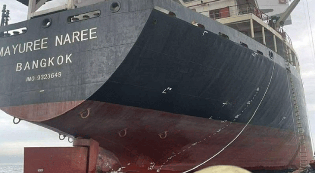 Iran-tuyen-bo-ve-eo-bien-hormuz-3