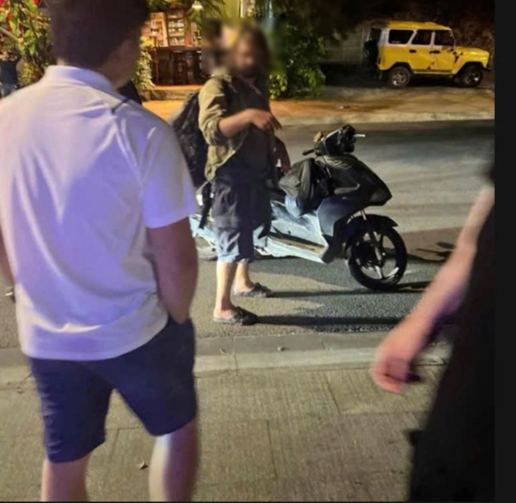 Du-khach-dam-thieu-ta-cong-an-1