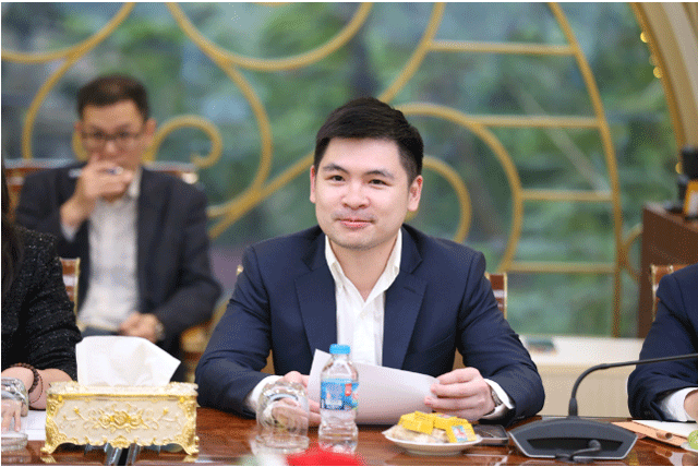 Do-quang-vinh-con-trai-bau-hien-2