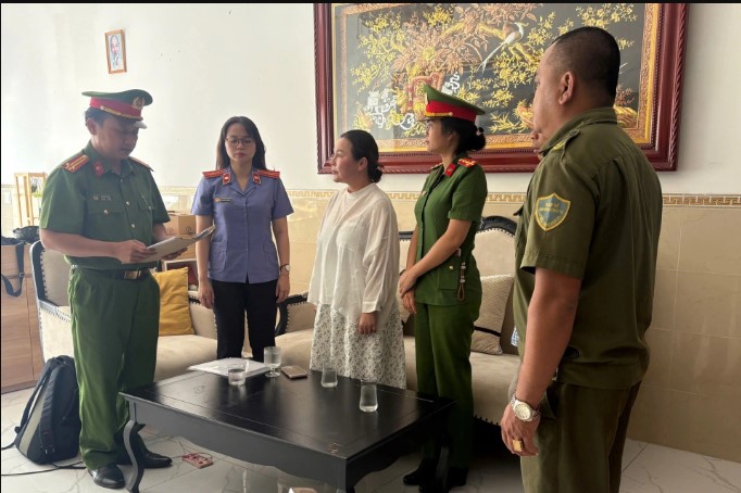 kham-xet-nha-vo-co-ns-quy-binh-2