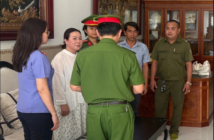 kham-xet-nha-vo-co-ns-quy-binh-3