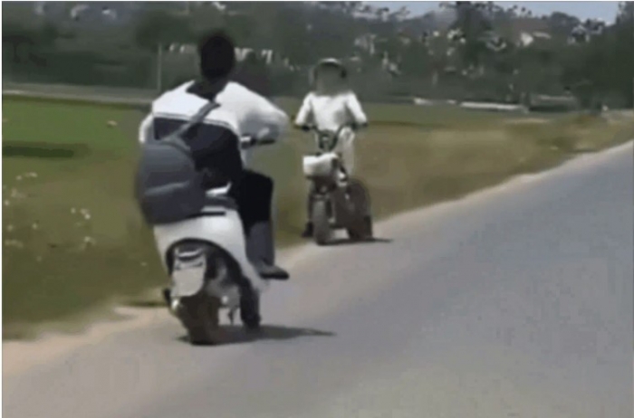 nam-sinh-tong-nguoi-phu-nu-1