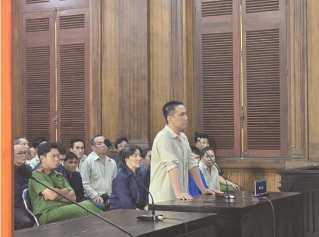 Cuu-truong-cong-an-nhan-tien-bao-ke-ma-tuy-3