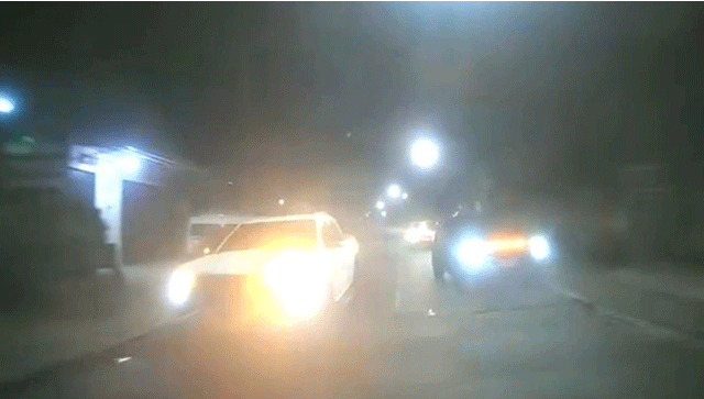 3-xe-ban-tai-chen-ep-2-thanh-nien-2