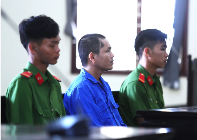 Ga-dan-ong-chem-chong-cu-cua-vo-1