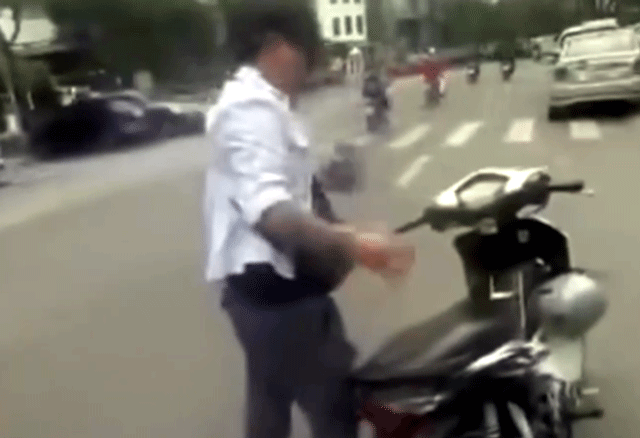 Tai-xe-oto-tu-choi-tra-tien-1 (1)