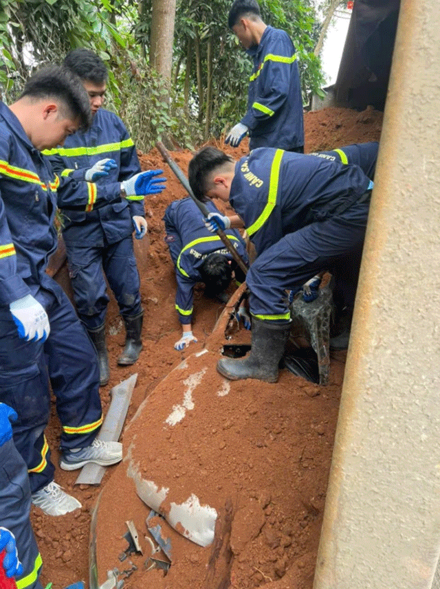 Xe-tai-cho-dat-lat-2