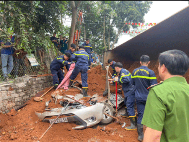 Xe-tai-cho-dat-lat-4