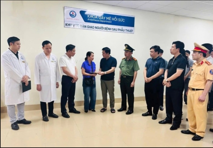 xe-khach-cho-29-nguoi-3