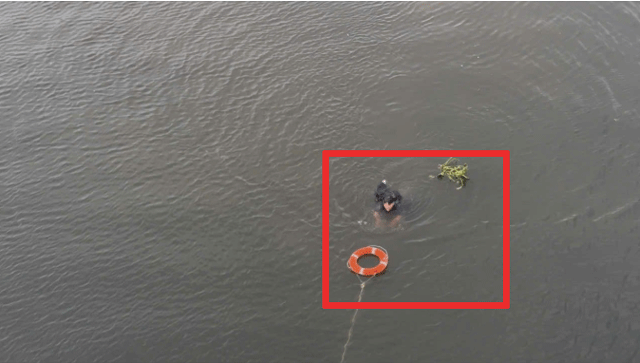 Nam-thanh-nien-nhay-cau-2