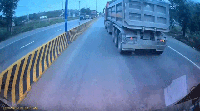 Tai-xe-xe-ben-lang-lach-4