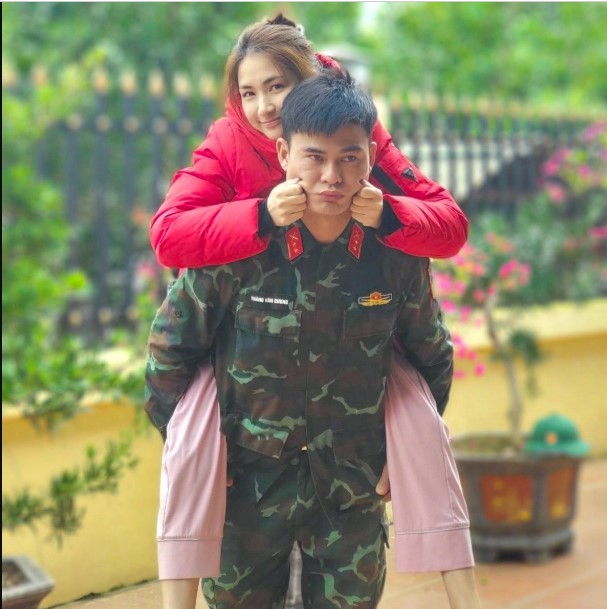 anh-cuoi-hoa-minzy-dai-uy-thang-van-cuong