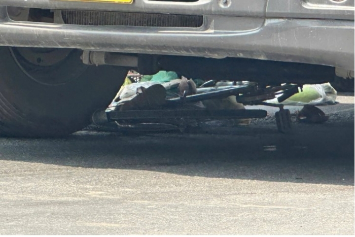 nguoi-phu-nu-di-xe-dap-1