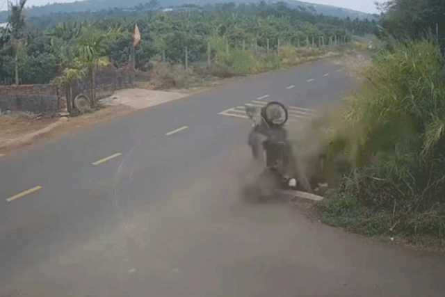 Thieu-ta-csgt-khong-cuu-nam-sinh-1