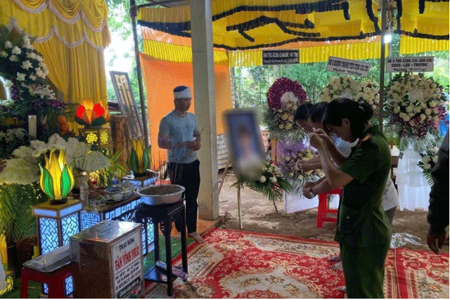 Thieu-ta-csgt-khong-cuu-nam-sinh-2