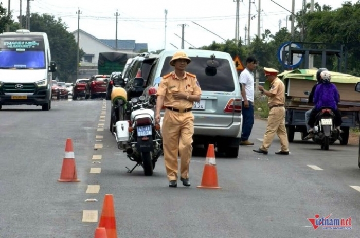 12-oto-va-cham-o-dak-lak-4