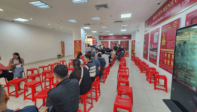 Chuyen-gia-noi-ve-moc-5000usd-2