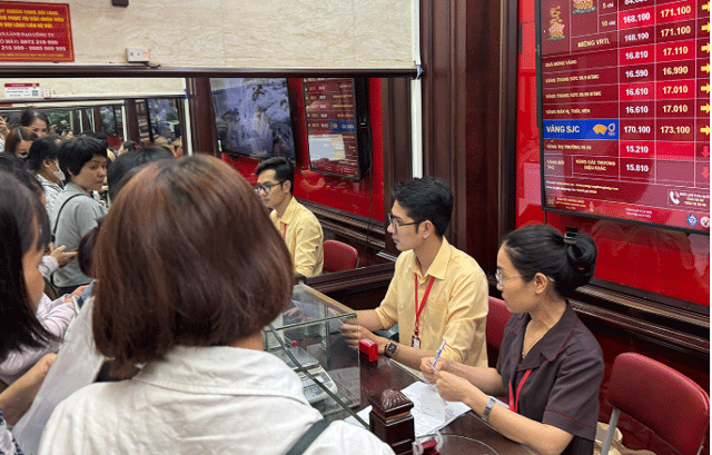 Tinh-hinh-tinh-hinh-mua-ban-vang-bao-tin-1