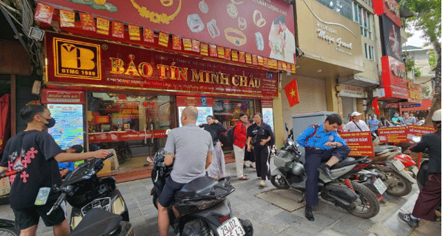 Nguyen-nhan-khien-gia-vang-tang-1