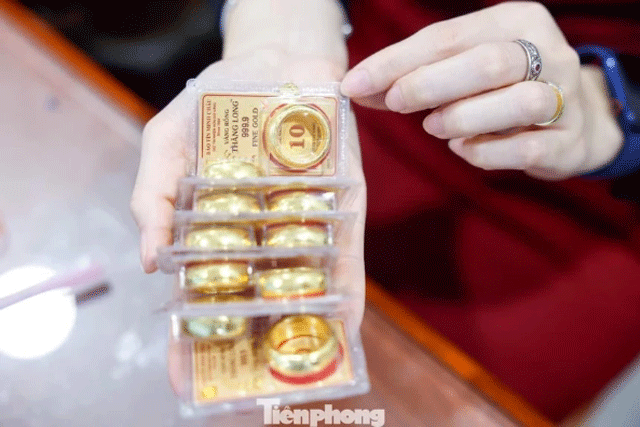 Nguyen-nhan-khien-gia-vang-tang-2