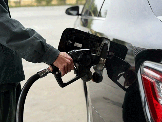 Gia-dau-the-gioi-bien-dong-1