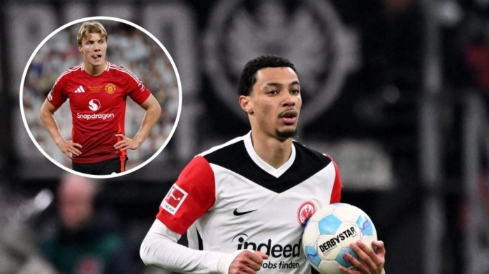 Hugo Ekitike man united