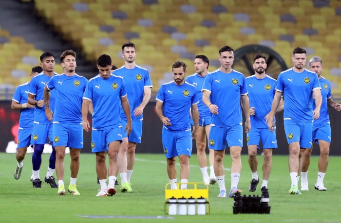 cau thu nhap tich malaysia bi fifa phat nang