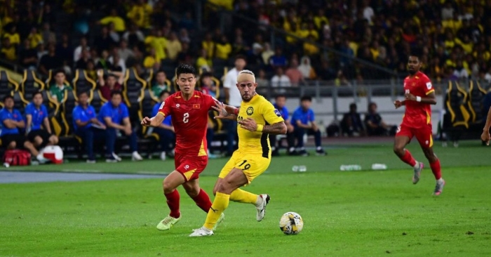 cau thu nhap tich malaysia duo giai cuu