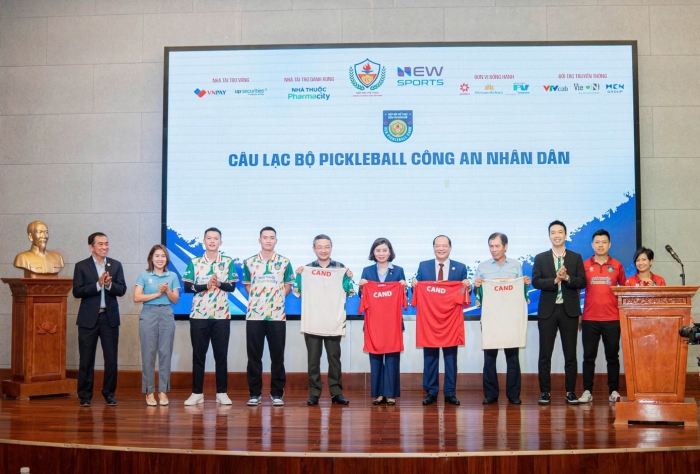 chu tich clb pickleball cand