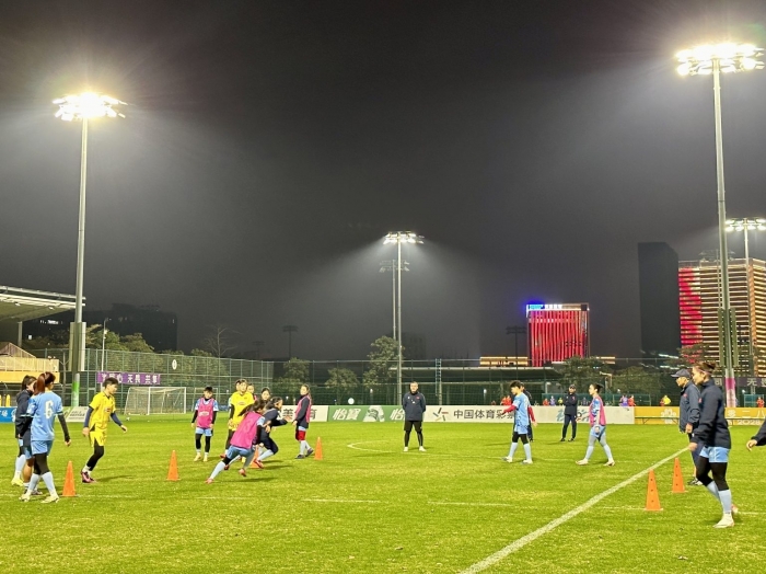 dt nu viet nam dau giao huu dt nu trung quoc