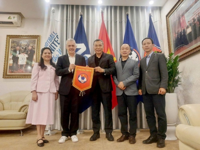 fifa lam viec tai viet nam