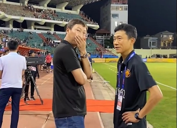 hlv kim sang sik dong vien tro ly cu