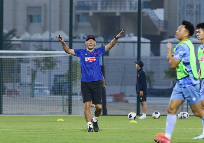 hlv kim sang sik loai mot cau thu