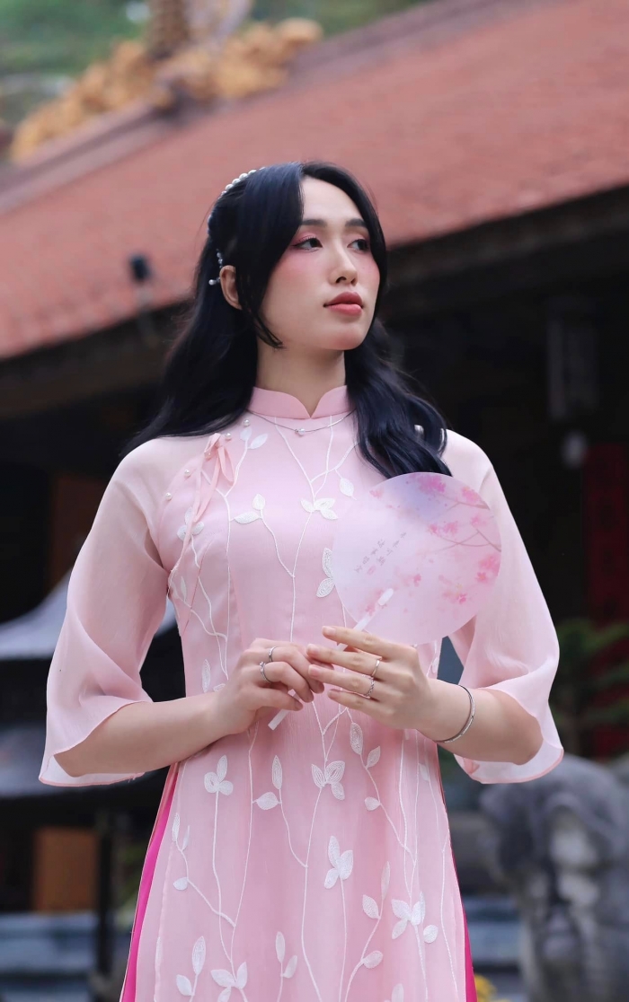 hoang thi thao 6