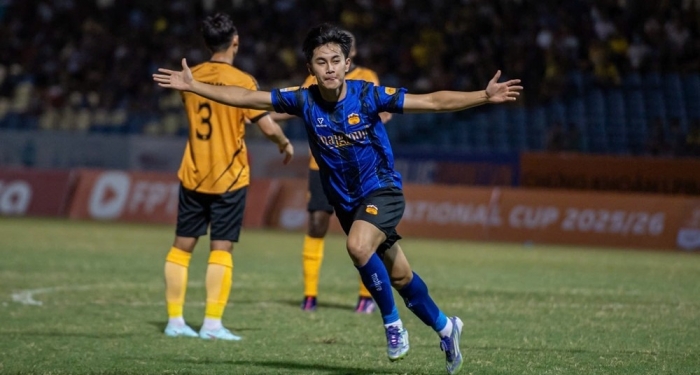 than dong hagl ghi ban