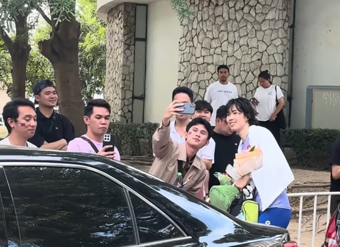 thanh thuy chup anh cdv bong chuyen thai lan