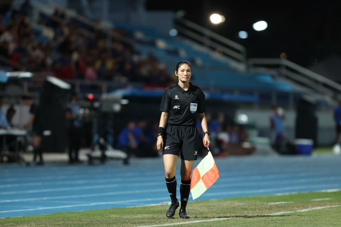 trong tai cuop ban thang bi afc phat