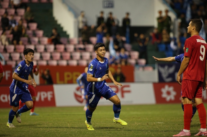 trung ve tran hai anh