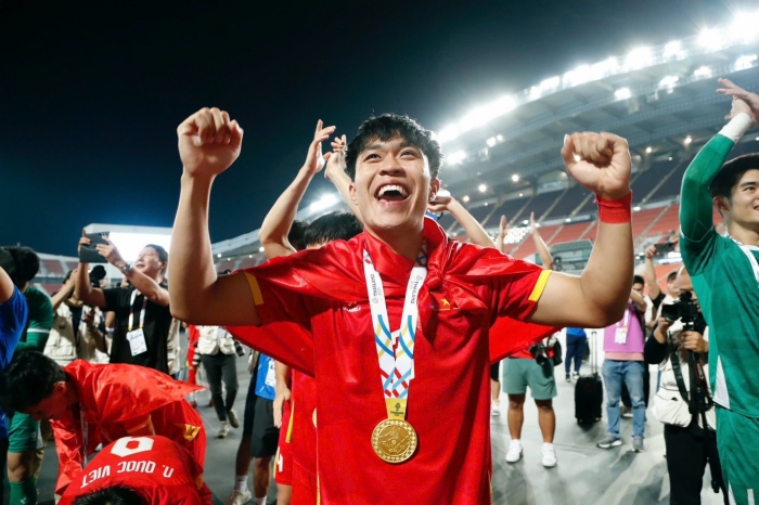 u22 viet nam nhan cu hich lon sau tam hcv sea games