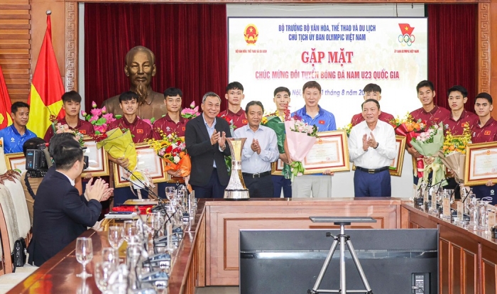 u23 viet nam nhan bang khen
