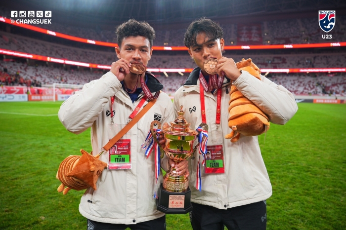 u23 viet nam nhan vinh du lon tu trung quoc (1)